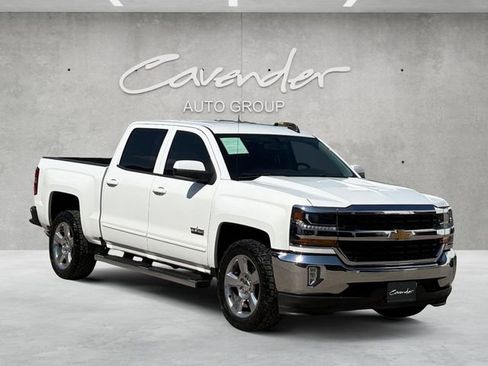 Used 2018 Chevrolet Silverado 1500 LT w/ Texas Edition RWD image 2