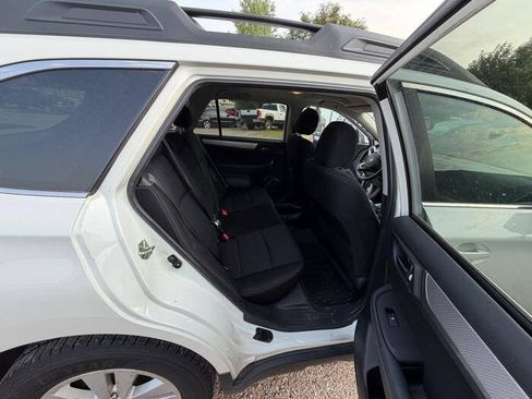 Used 2015 Subaru Outback 2.5i Premium AWD/4WD image 25