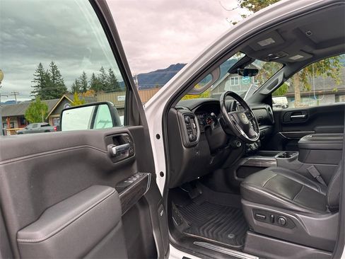 Used 2019 Chevrolet Silverado 1500 LTZ w/ LTZ Premium Package image 21