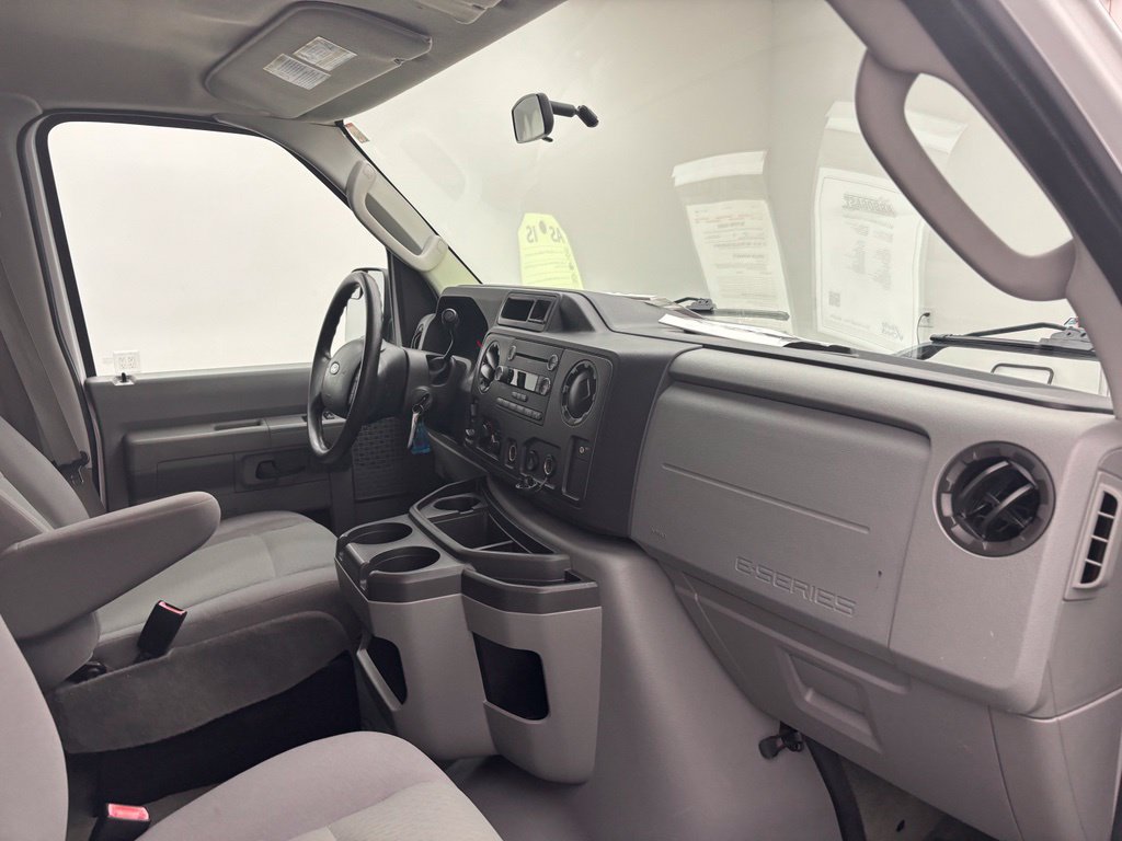 Used 2011 Ford E-350 and Econoline 350 XLT RWD image 28