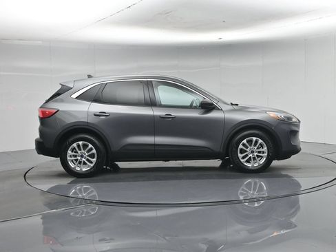 Used 2022 Ford Escape SE FWD image 21
