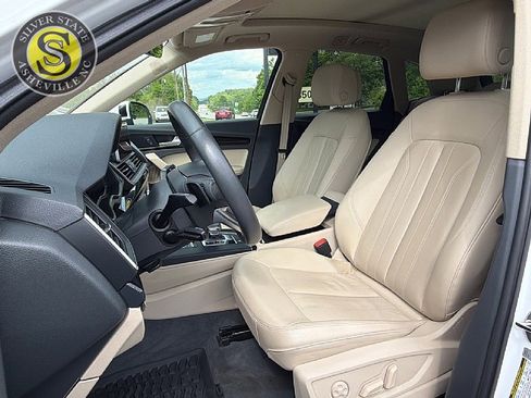 Used 2019 Audi Q5 2.0T Premium Plus w/ Premium Plus Package AWD/4WD image 12
