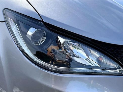 Used 2020 Chrysler Pacifica Limited w/ Advanced Safetytec Group FWD image 30