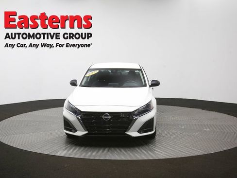 Used 2025 Nissan Altima 2.5 SV FWD image 52