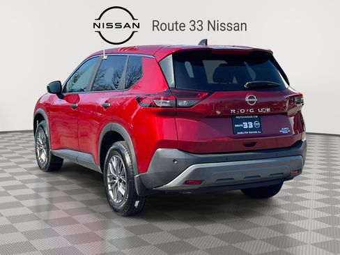 Used 2023 Nissan Rogue S image 3