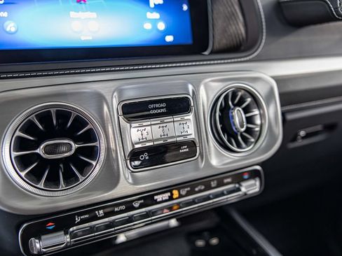 Used 2025 Mercedes-Benz G 63 AMG 4MATIC image 29