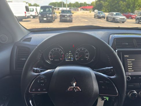 Used 2024 Mitsubishi Outlander Sport LE image 13