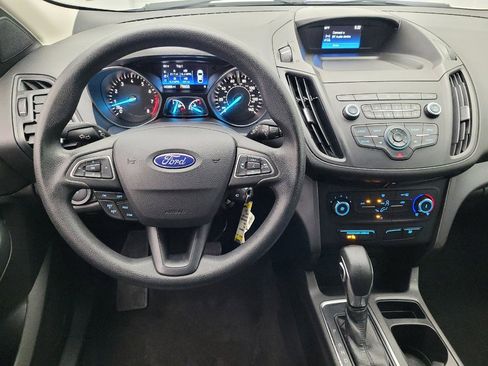 Used 2019 Ford Escape S image 22