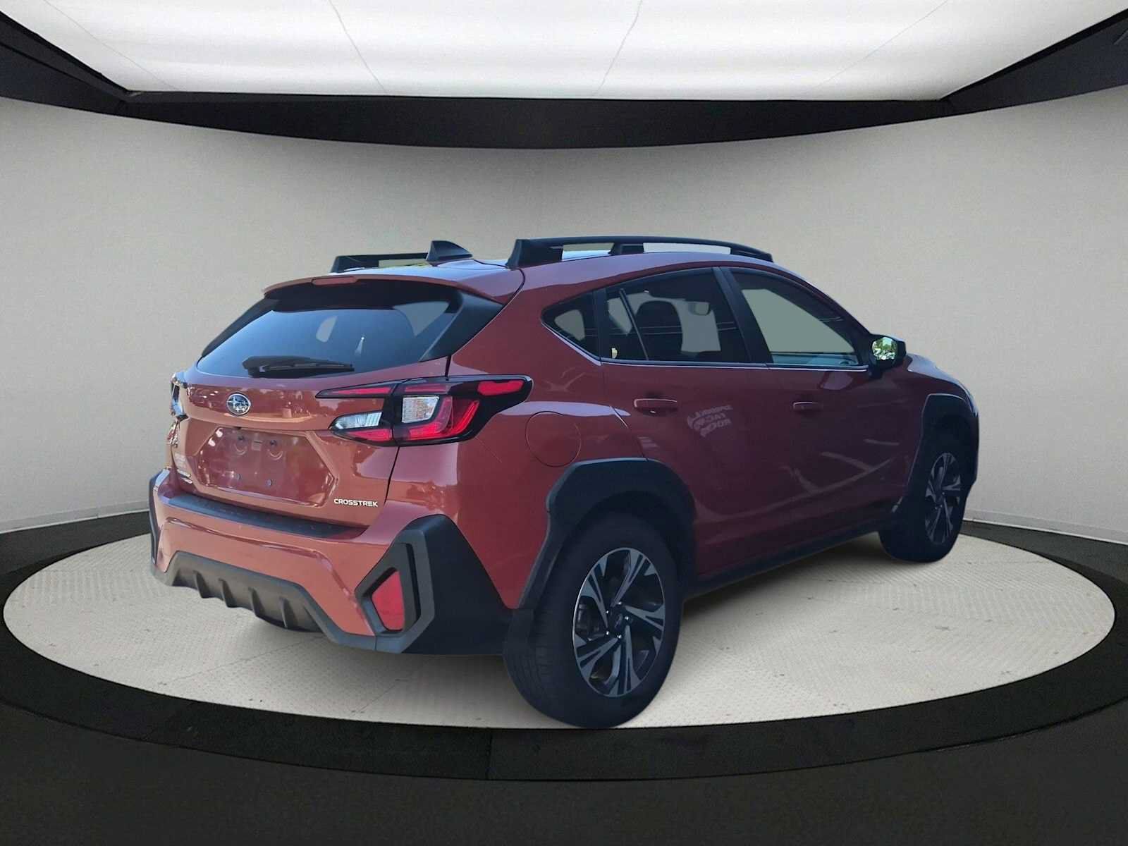 Used 2024 Subaru Crosstrek 2.0i Premium AWD/4WD image 8