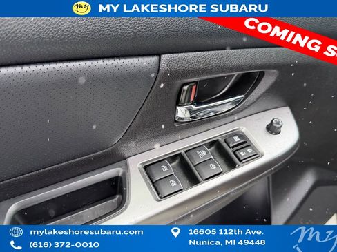 Used 2017 Subaru Crosstrek 2.0i Limited image 9