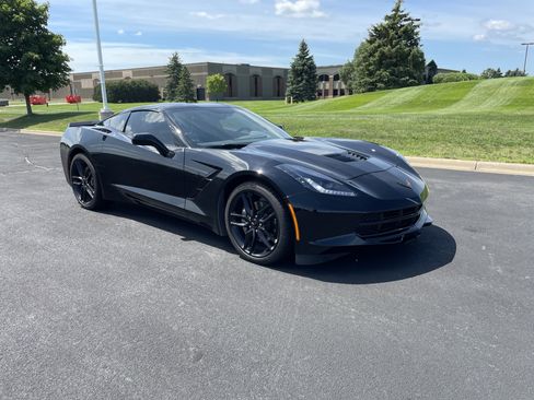 Used 2016 Chevrolet Corvette Stingray Coupe w/ Carbon Flash Badge Package RWD image 7