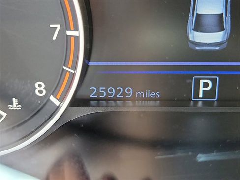 Certified 2022 Nissan Altima 2.5 SR w/ Midnight Edition Package image 10