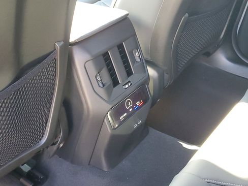 New 2026 BMW X3 xDrive30 w/ Premium Package image 25