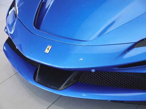 Used 2023 Ferrari SF90 Spider image 71