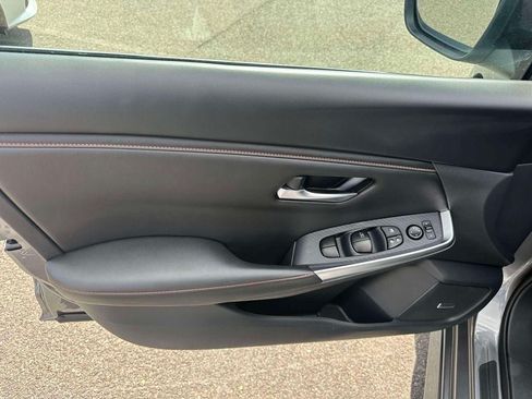 Used 2024 Nissan Sentra SR w/ SR Premium Package FWD image 16