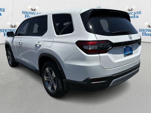New 2025 Honda Pilot EX-L image 2