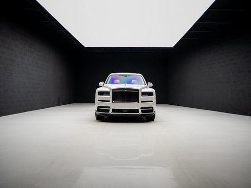 Used 2019 Rolls-Royce Cullinan image 86