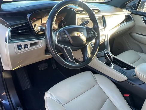Used 2019 Cadillac XT5 FWD image 24