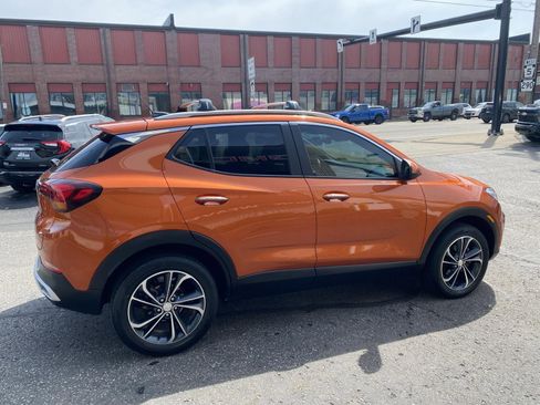 Certified 2022 Buick Encore GX Select AWD/4WD image 8