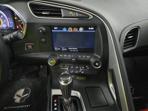 Used 2015 Chevrolet Corvette Stingray Coupe image 11