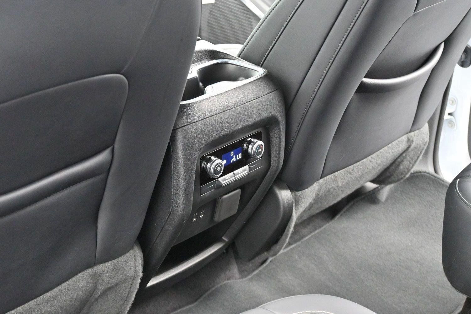 Used 2026 GMC Acadia Elevation w/ Elevation Premium Package FWD image 28