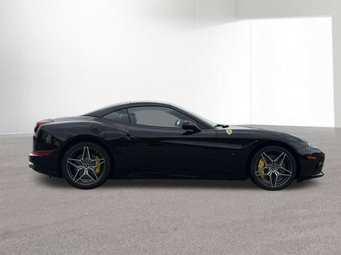 Used 2015 Ferrari California T RWD image 6