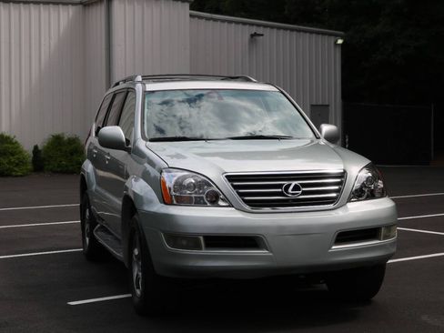 Used 2005 Lexus GX 470 AWD/4WD image 9