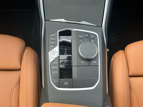 New 2026 BMW 330i xDrive Sedan w/ Premium Package image 11