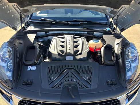 Used 2017 Porsche Macan S w/ Dark Walnut Interior Package image 24