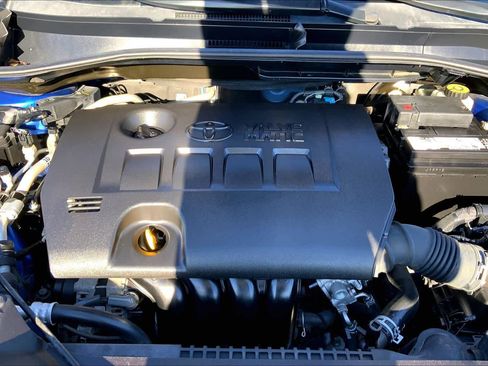 Used 2018 Toyota C-HR XLE image 30