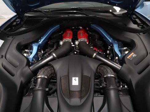 Certified 2022 Ferrari Portofino M image 21