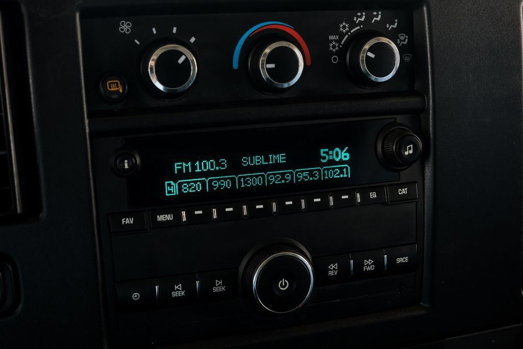 Used 2024 Chevrolet Express 2500 w/ Driver Convenience Package RWD image 19