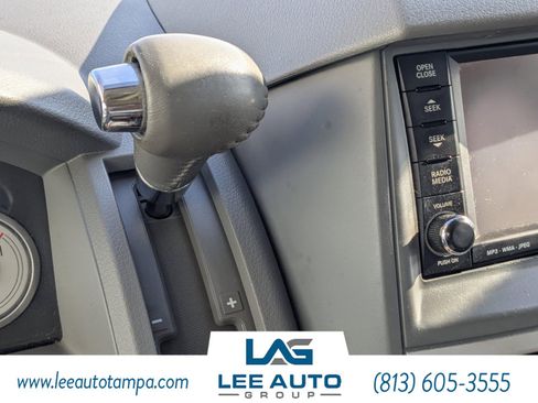 Used 2010 Chrysler Town & Country Touring FWD image 19