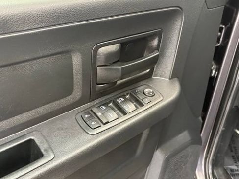 Used 2017 RAM 1500 ST w/ SXT Appearance Group AWD/4WD image 14
