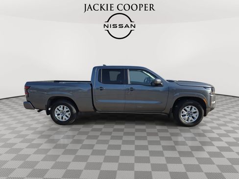 Used 2024 Nissan Frontier SV w/ Technology Package RWD image 4