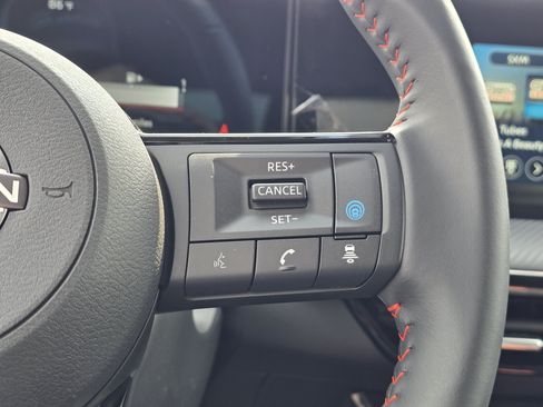 Used 2025 Nissan Kicks SR w/ Illumination Package AWD/4WD image 24