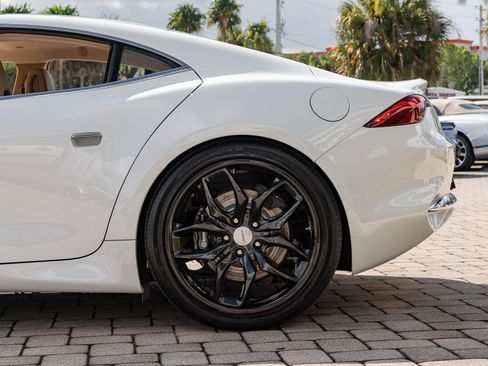 New 2025 Karma Revero Luxury RWD image 43