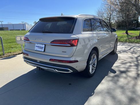 Used 2021 Audi Q7 2.0T Premium Plus w/ Executive Package image 10