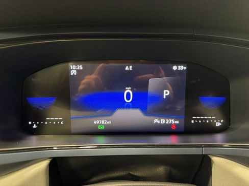 Used 2024 Volkswagen Taos SE image 30