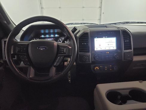 Used 2019 Ford F150 XLT w/ Equipment Group 302A Luxury AWD/4WD image 15