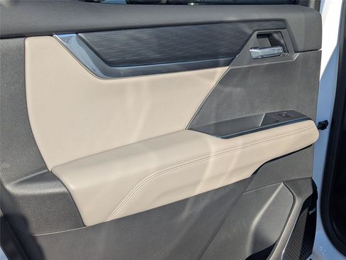 New 2026 GMC Acadia Elevation w/ Black Edition FWD image 11