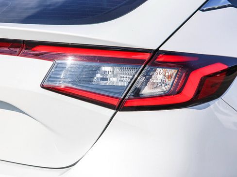 Used 2024 Honda Civic EX-L image 25