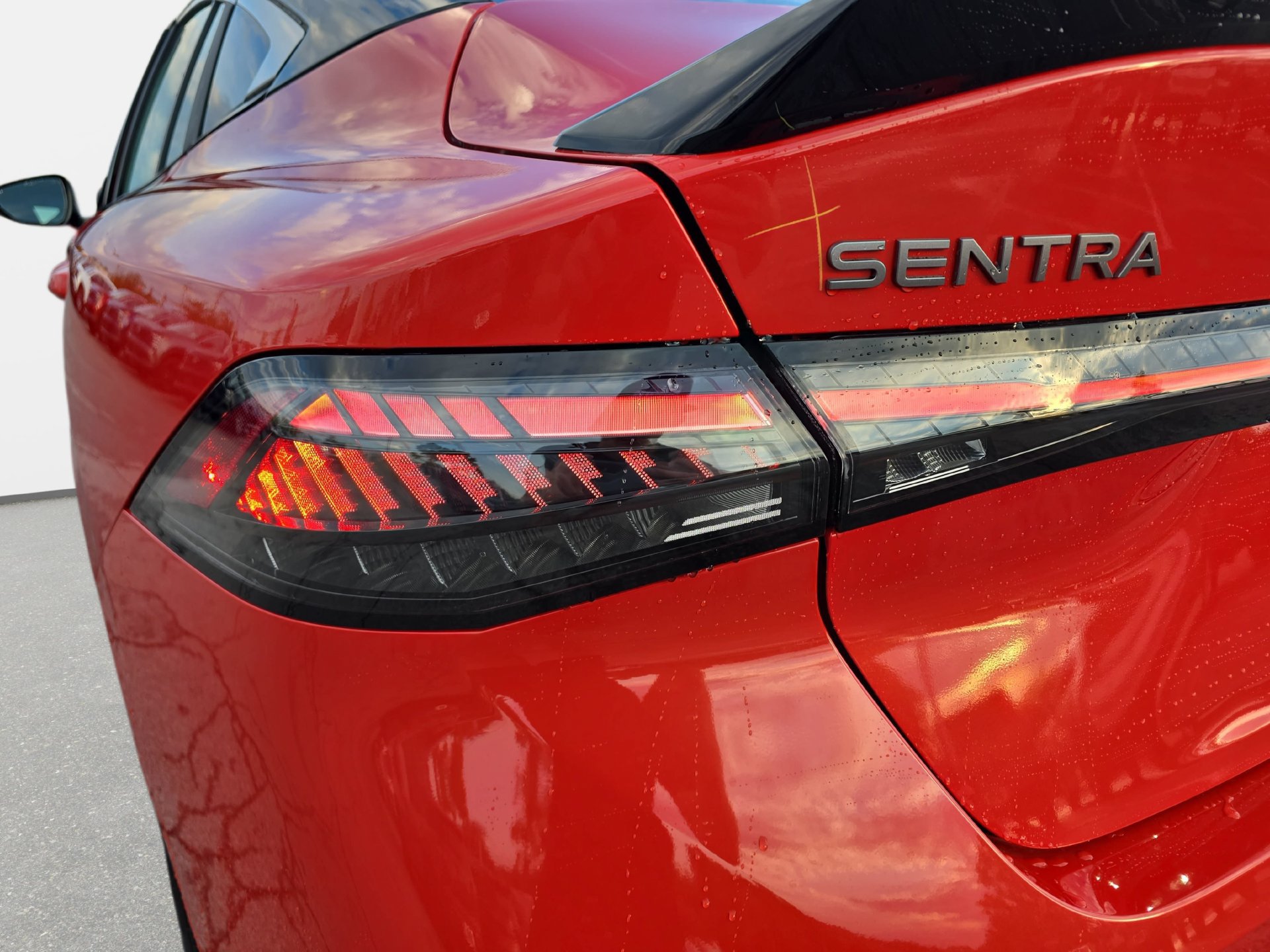 New 2027 Nissan Sentra SR w/ Floor Mat Package FWD image 31