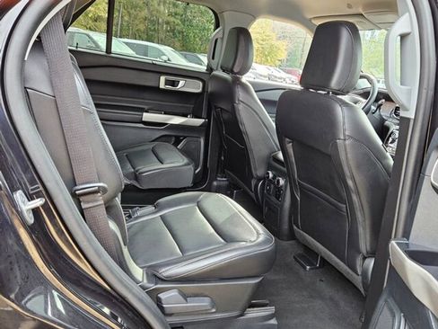 Used 2023 Ford Explorer Limited w/ Equipment Group 301A image 14