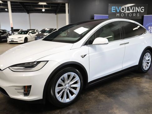 Used 2020 Tesla Model X Long Range AWD/4WD image 5