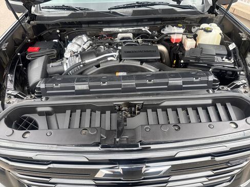 Used 2024 Chevrolet Silverado 2500 LTZ w/ LTZ Plus Package AWD/4WD image 22