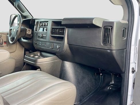 Used 2025 Chevrolet Express 2500 w/ Driver Convenience Package RWD image 24