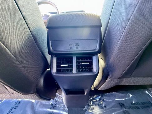 New 2026 Chevrolet Equinox LT image 35