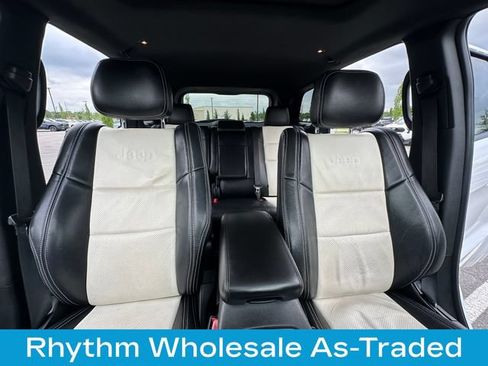 Used 2019 Jeep Grand Cherokee Altitude AWD/4WD image 32