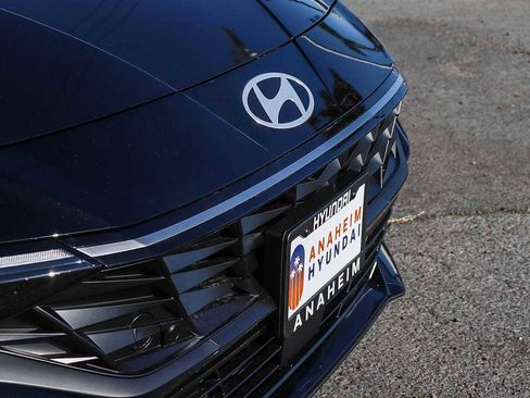 New 2026 Hyundai Elantra SEL Sport FWD image 5
